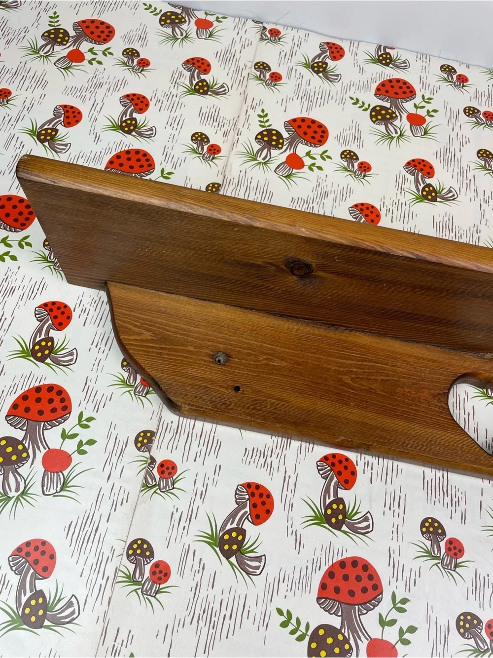 Vintage Wood Heart Shelf Wall Hanging Trinket Display